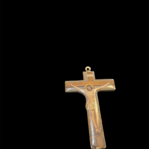 Vintage crucifix/Religious Pendant - Picture 1 of 3